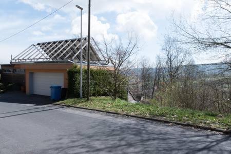 Rhoenhaus Mit Kreuzbergblick Bischofsheim an der Rhön Buitenkant foto